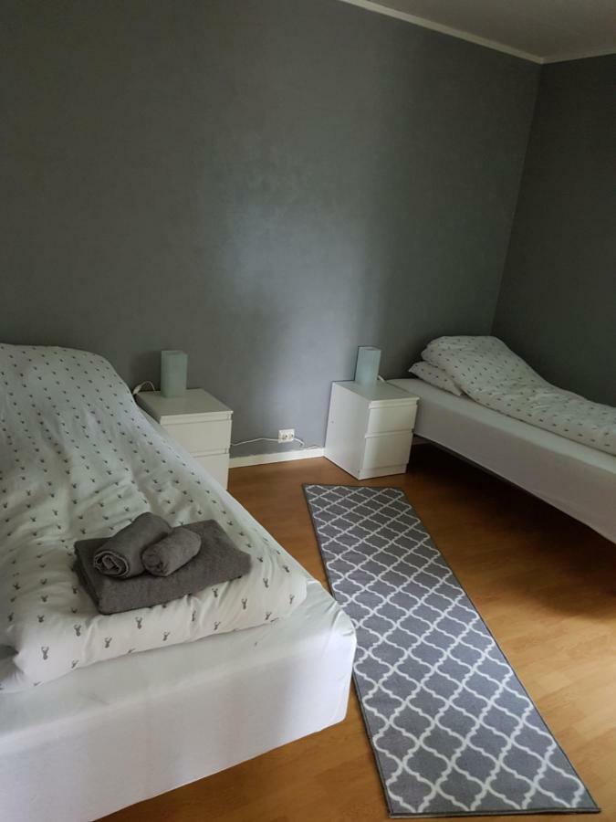 Solbakken 27 Apartment Lyngseidet Экстерьер фото